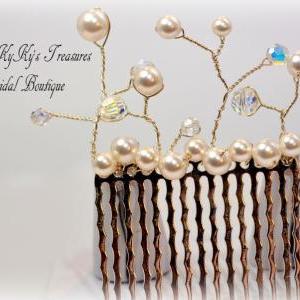 Silver Bridal Hair Comb With Swarovski Pearls..
